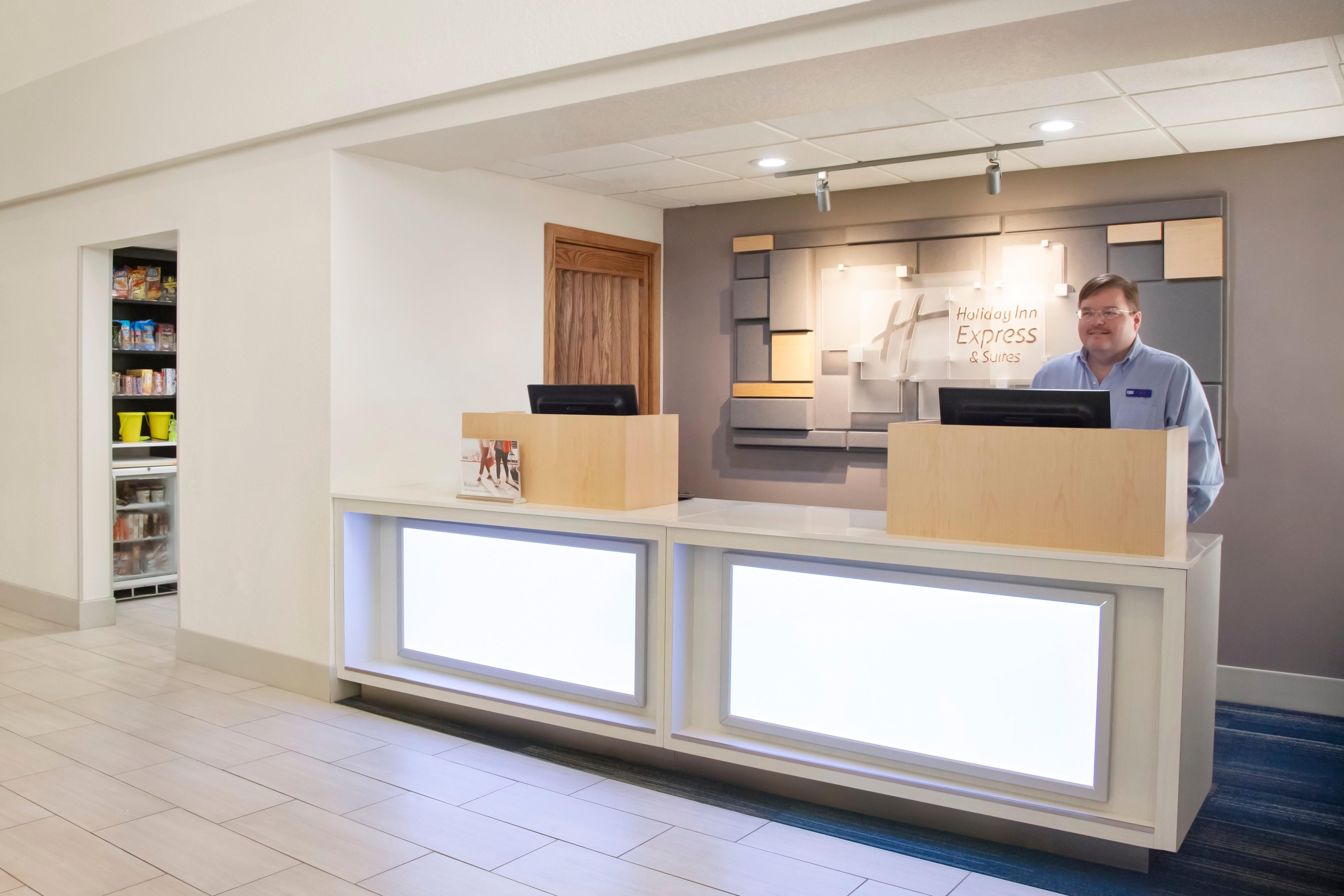 Holiday Inn Express & Suites Sarasota East By Ihg Vamo Exterior foto